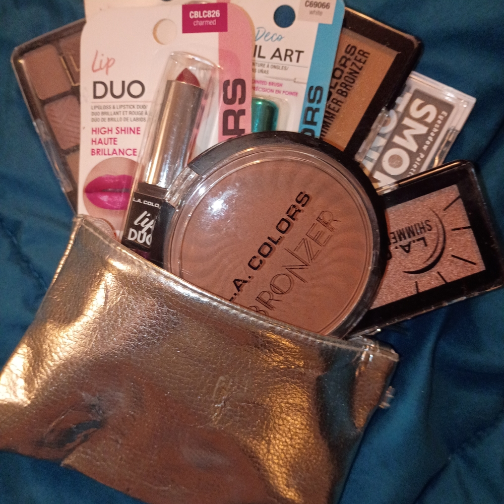 🔥3For25$🔥 | L.A. Colors 12 Piece Makeup Bundle With Makeup Bag